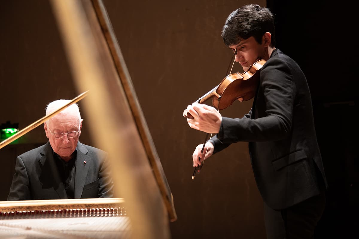 Théotime Langlois de Swarte et William Christie